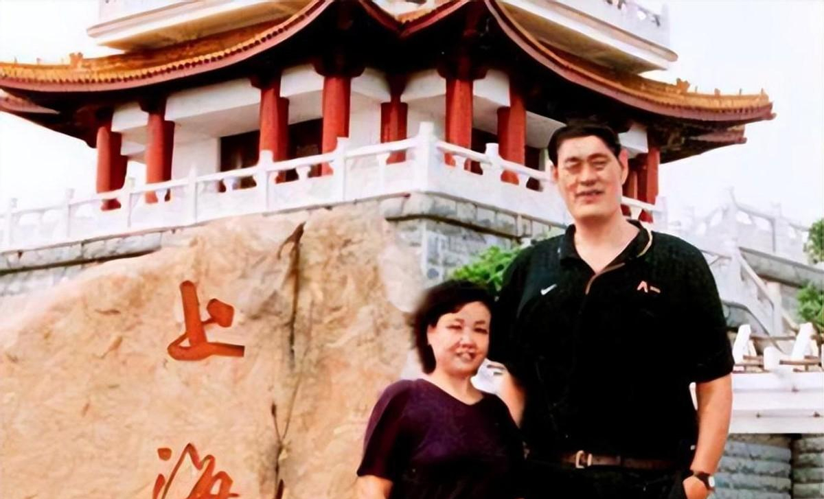 姚明如果身体健康_姚明身体缺陷_姚明健身房