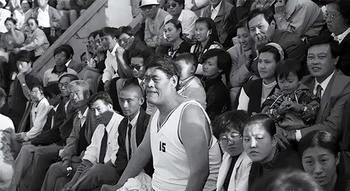 姚明健身房_姚明身体缺陷_姚明如果身体健康