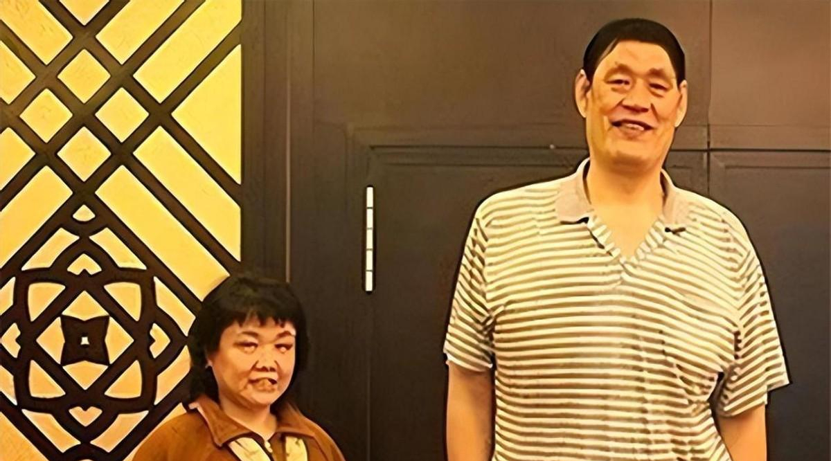 姚明健身房_姚明如果身体健康_姚明身体缺陷