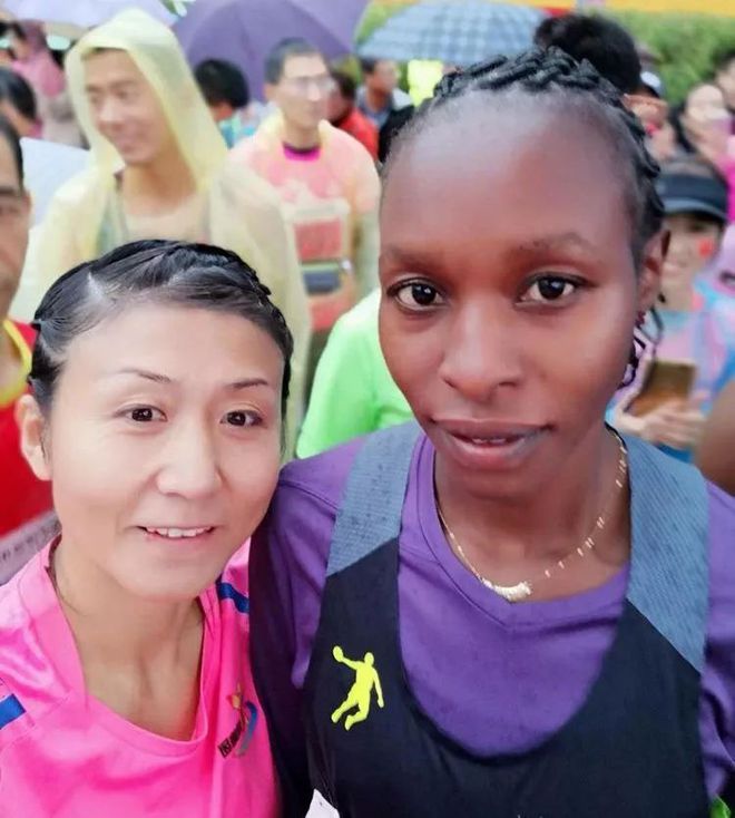 跑步女神：数十位荆马跑友分享完赛动力，是