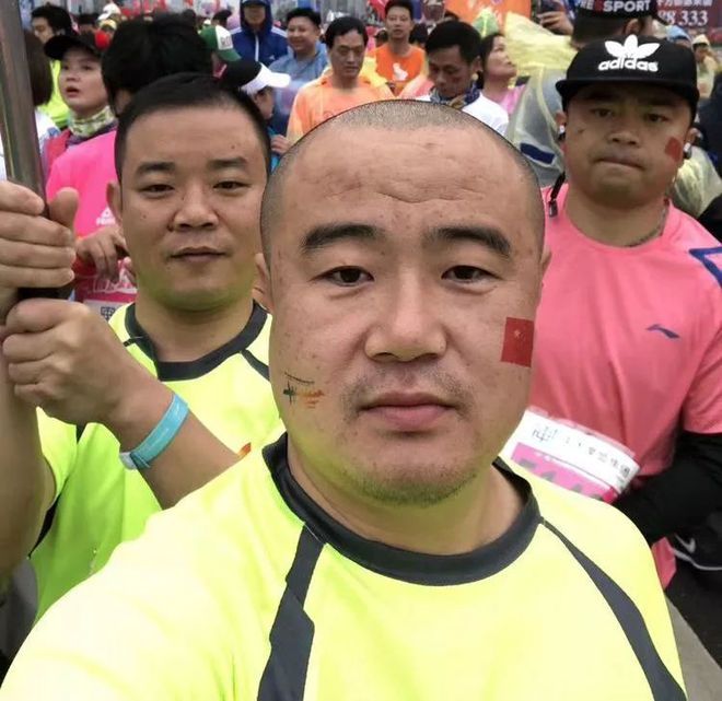2018荆州马拉松_荆州马拉松2018奖牌_荆州马拉松2024奖金多少