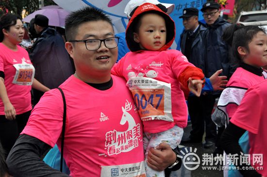 2018荆州马拉松_荆州马拉松2024时间表_荆州马拉松2018奖牌